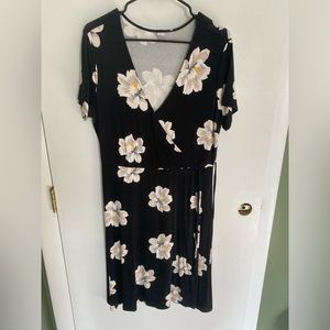 Black Floral Short Sleeve Dress